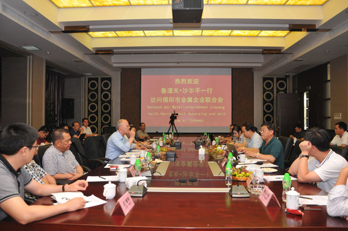 ɳ��ƽ����ε��L���(y��ng) ��е�����I(l��ng)�����